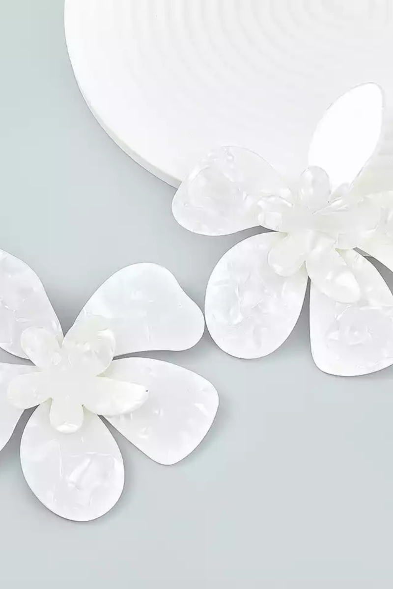 FLOWER BOMB EARRINGS (IVORY)