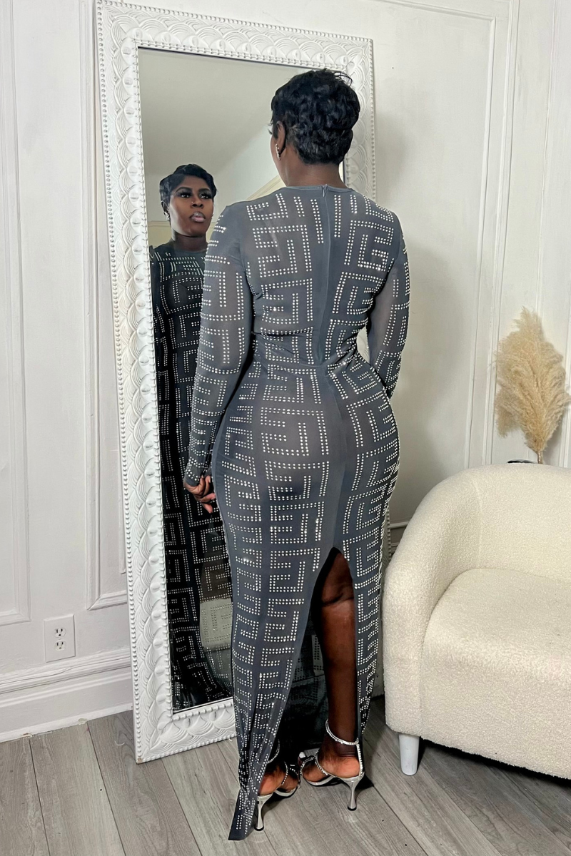 ITS GIVING MAXI DRESS