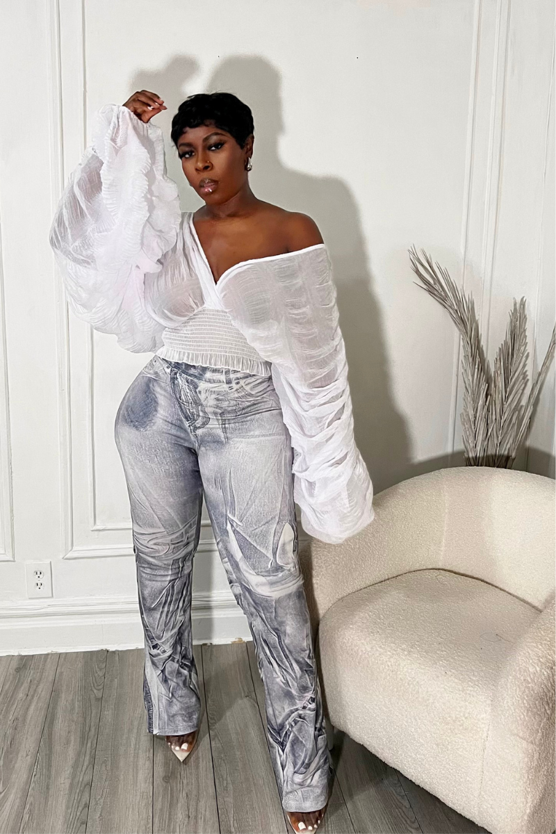 AALIYAH BUBBLE SLEEVE TOP (WHITE)