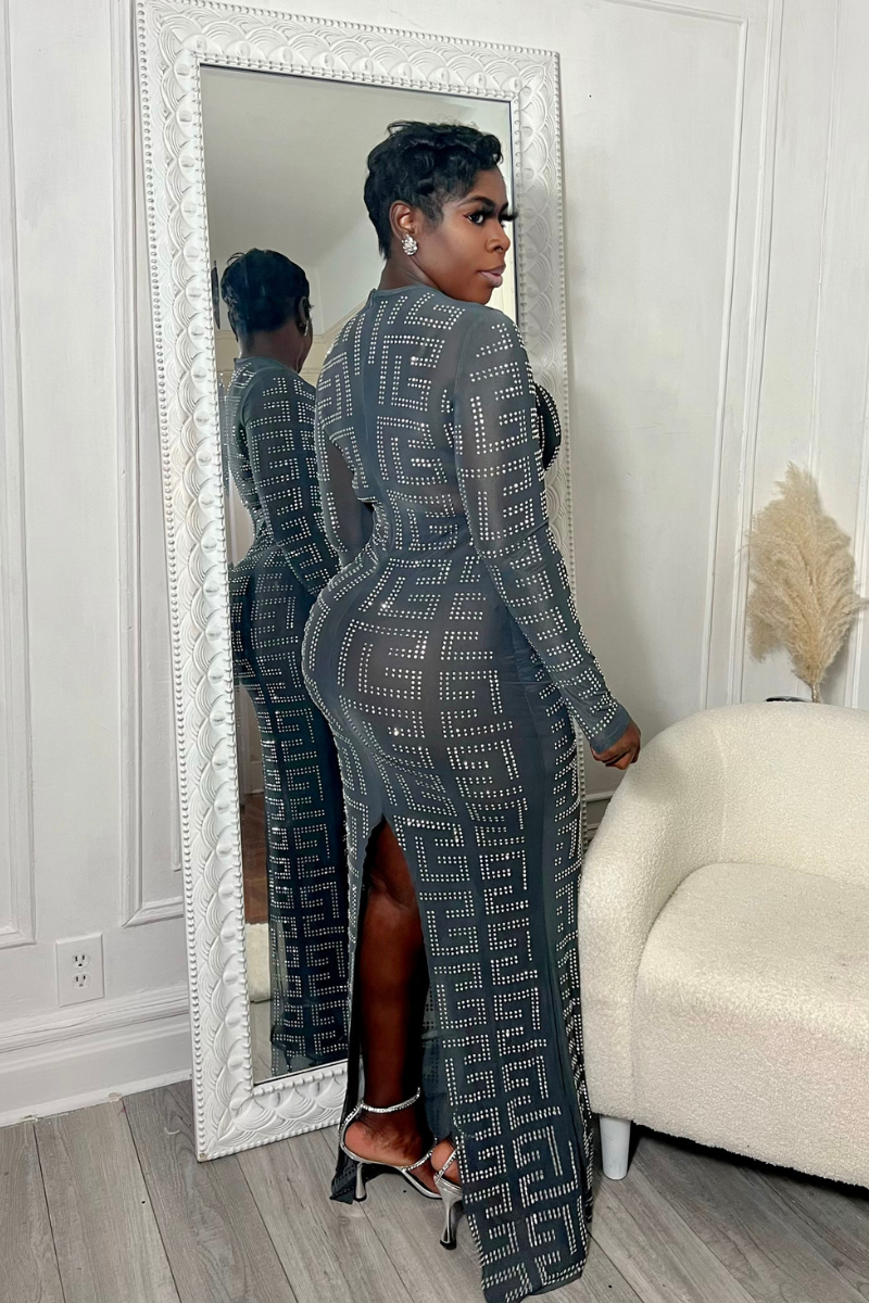 ITS GIVING MAXI DRESS