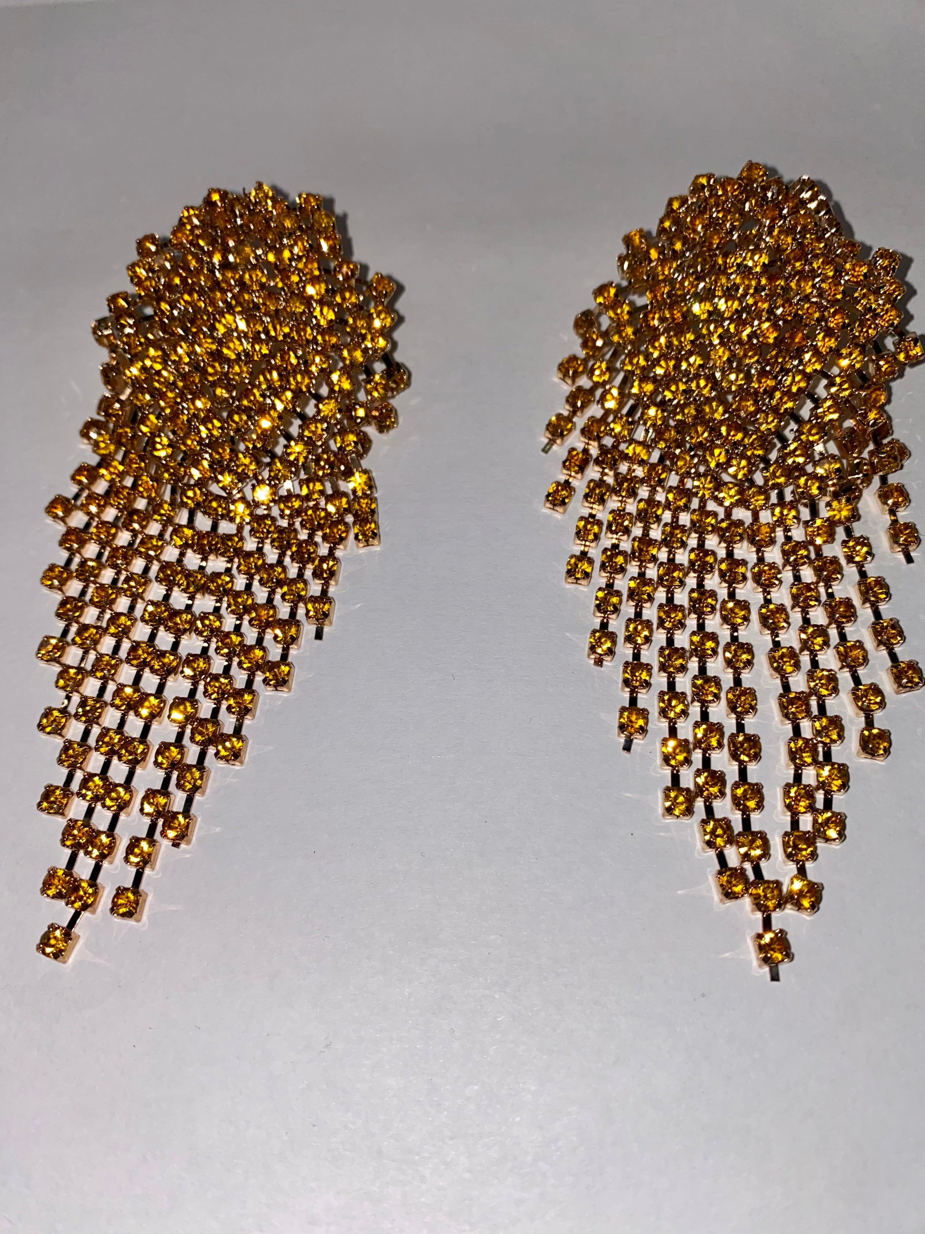 RIRI OVERSIZED EARRINGS